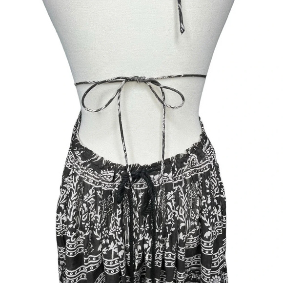 Free People Black and White Printed Triangle Top Maxi Dress Size X-Small
. - Picture 8 of 16